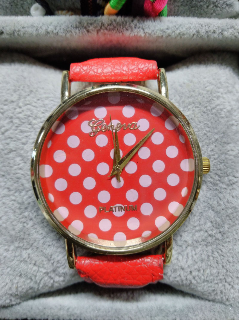 Montre pin up poids rouge